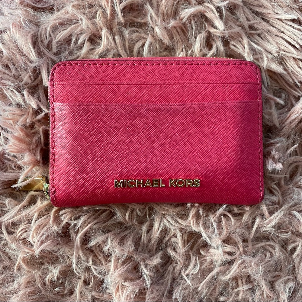 Michael Kors Zip Wallet